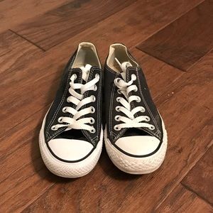 Black Converse